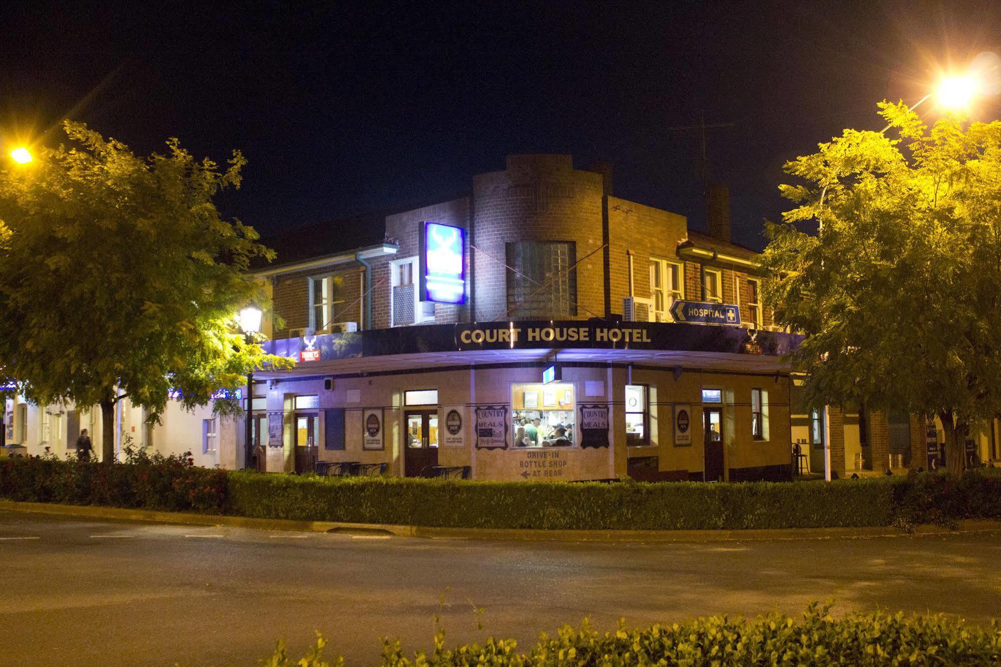 Court House Hotel Boorowa Exterior foto
