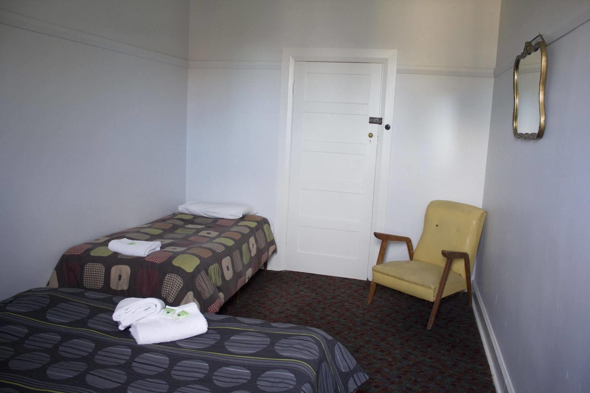 Court House Hotel Boorowa Exterior foto